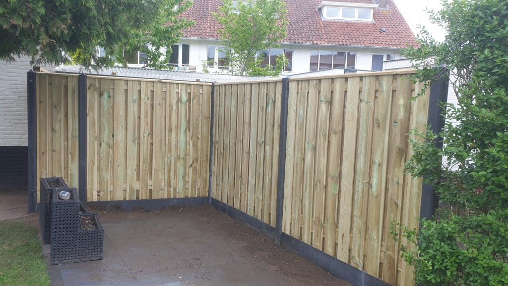Standaard schutting met grenenhout